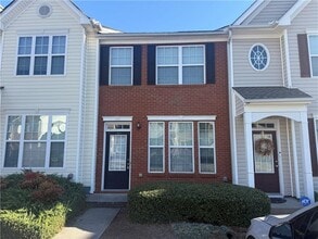 Building Photo - 2729 Heathrow Dr