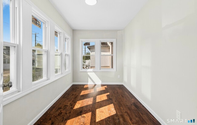 Building Photo - 354 Beechmont Ave