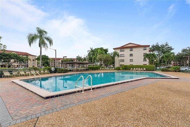 Building Photo - 850 SW 133rd Terrace