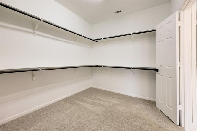 Building Photo - 4427 Garden Ridge Ct