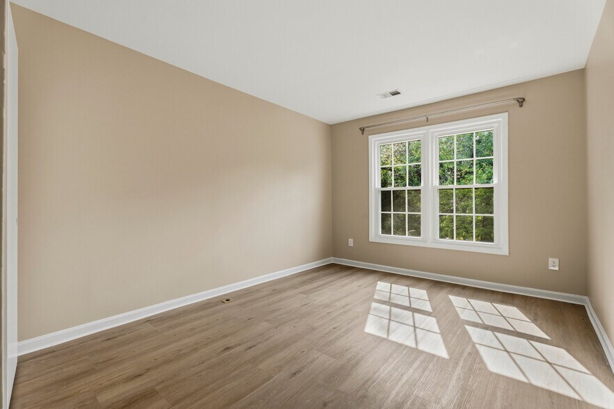 Building Photo - 11640 Pleasant Meadow Dr