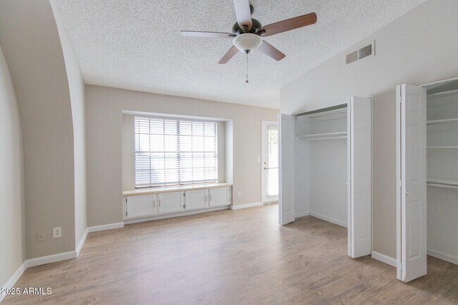 Building Photo - 2034 S Paseo Loma