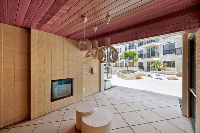 Building Photo - 1701 Simond Ave Ave