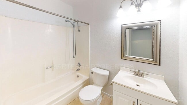 Building Photo - 2 bedroom Home In Irvine