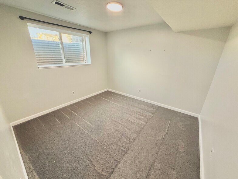 Building Photo - 1474 W 1200 N