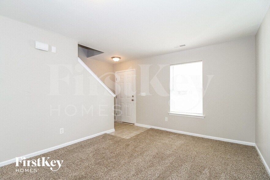 Building Photo - 165 Salem Trail Ct