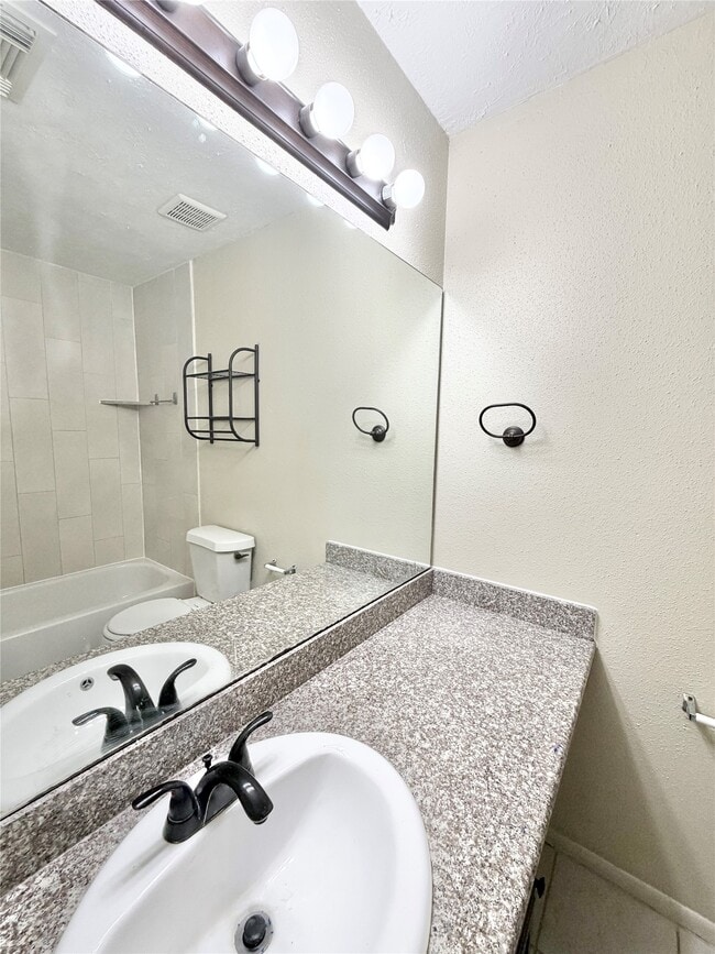 Building Photo - 12230 Fetlock Dr