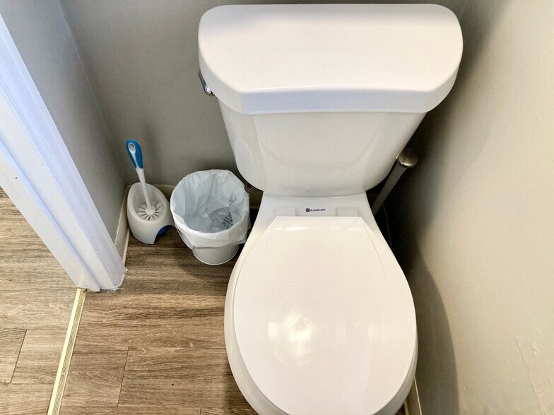 Building Photo - 5721 Wadsworth Bypass