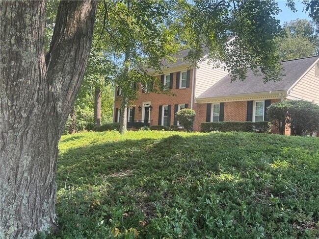 Building Photo - 3382 Somerset Trace