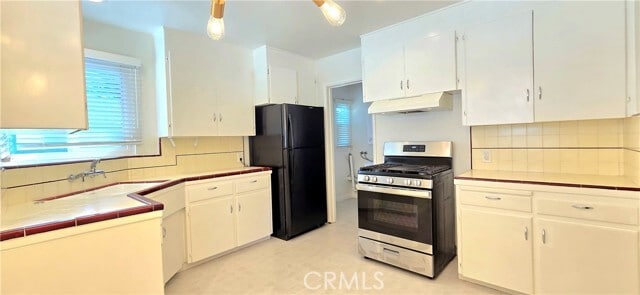 Building Photo - 1230 N Altadena Dr