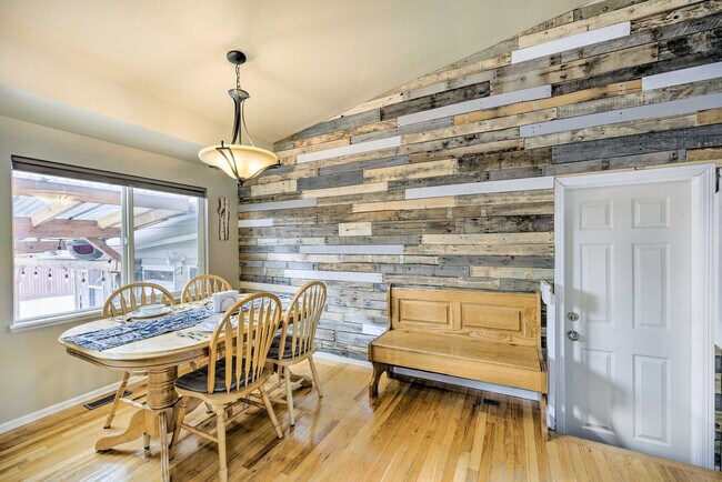 Building Photo - 5257 Pioneer Mesa Dr