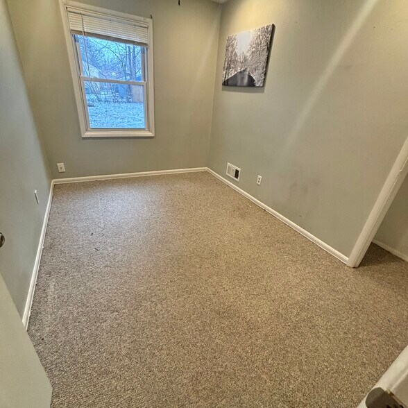 Building Photo - 1541 Ann St