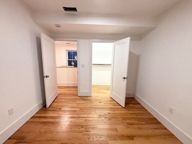 Building Photo - 134 Bow St