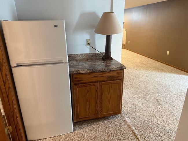 Building Photo - ~ FALL SPECIALS GALORE ~  Golf Course View...