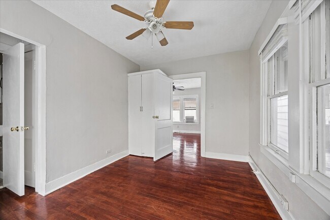 Building Photo - 2510 Kingston St