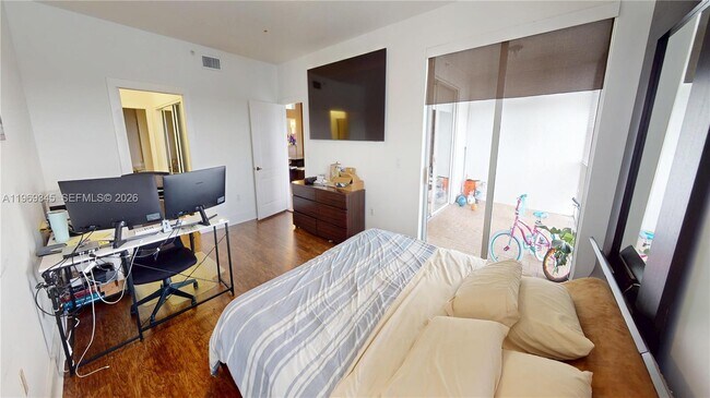 Building Photo - 10730 NW 66th St