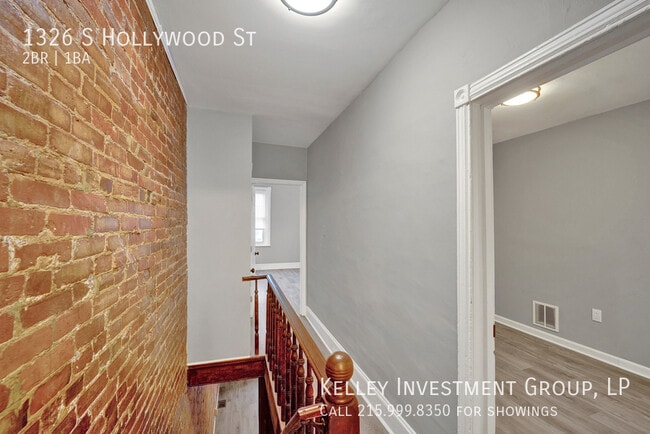 Building Photo - 1326 S Hollywood St