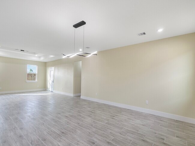 Building Photo - 327 Rd 5840