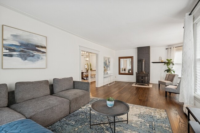 Building Photo - 138 Clinton Ave