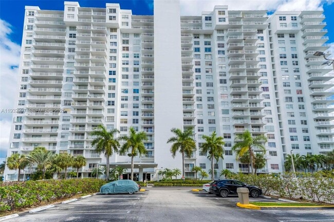 Building Photo - 2801 NE 183rd St