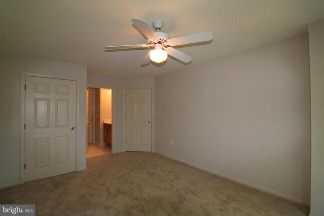 Building Photo - 12000 Amber Ridge Cir