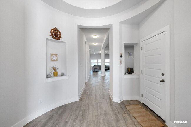 Building Photo - Stunning 4BR House in Leander