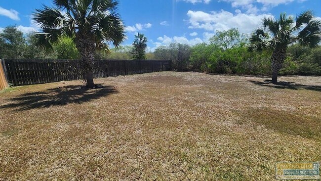 Building Photo - 15 Cypress Point Dr