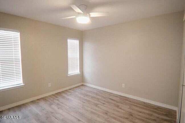 Building Photo - 727 Arredondo Dr