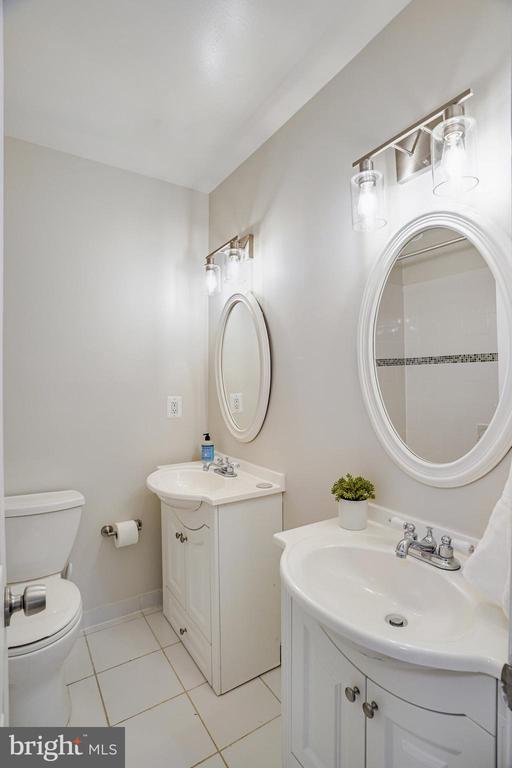 Building Photo - 3300 Prince William Dr