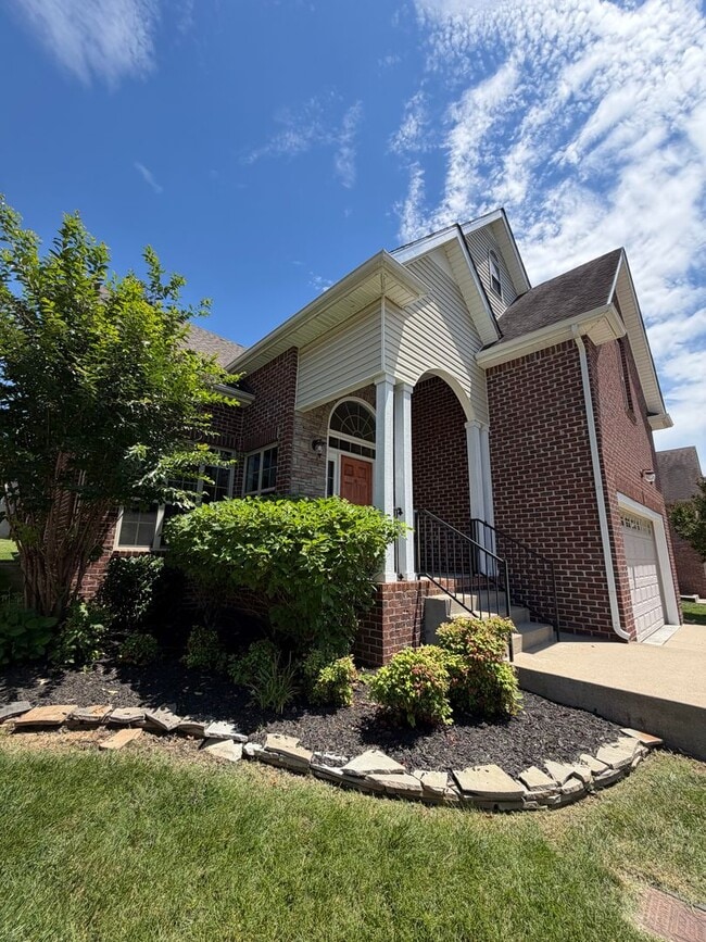 Building Photo - 266 Turnberry Circle