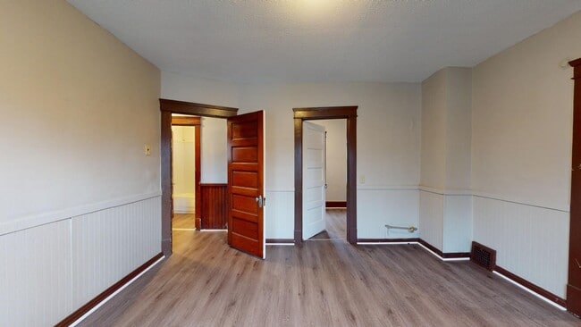 Building Photo - 3414 W 44th St
