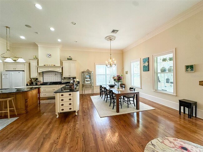 Building Photo - 6425 NW 202nd Pl