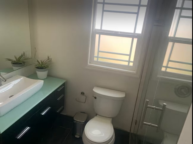 Building Photo - 13438 Stanford Ave