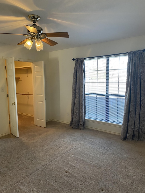 Building Photo - 640 Canada St