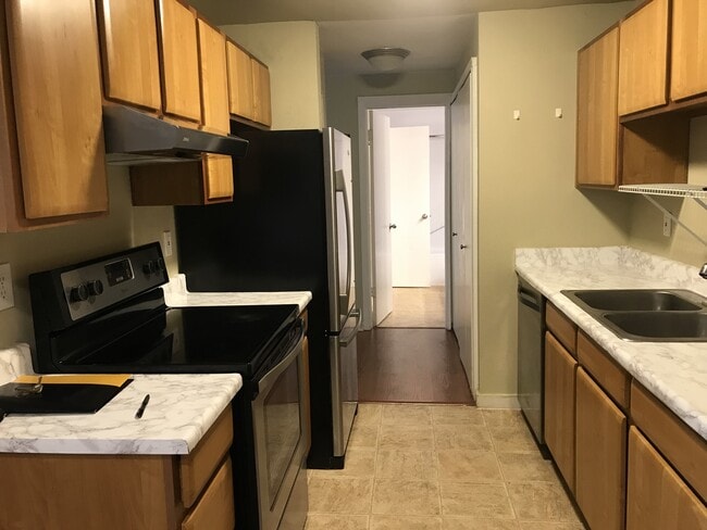 Building Photo - 16817 Larch Way