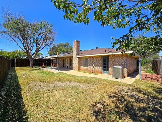 Building Photo - 3531 Hyde Park Ave