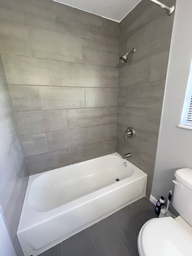 Building Photo - 2706 Graduate Ct