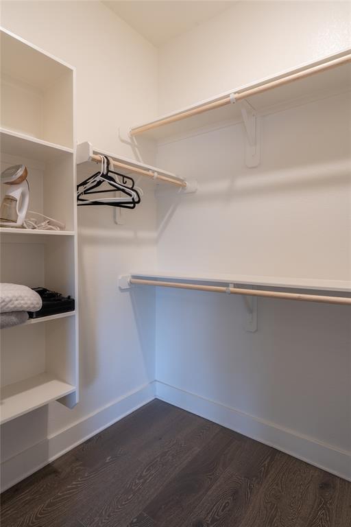 Building Photo - 2827 Manor Rd