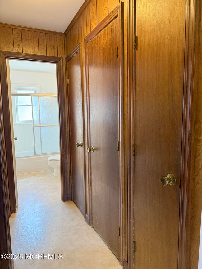 Building Photo - 70 Mt Hermon Way