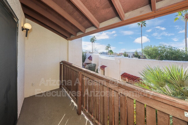 Building Photo - 9420 E Speedway Blvd