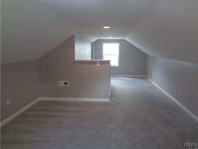 Building Photo - 303 Kirsch Dr