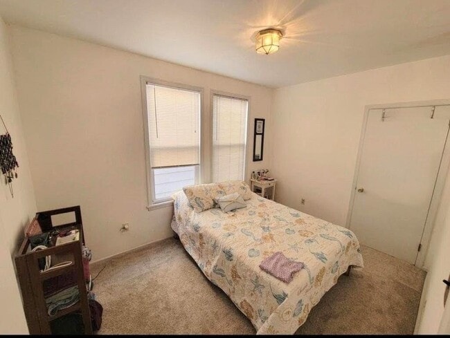 Building Photo - 63 Gautier Ave