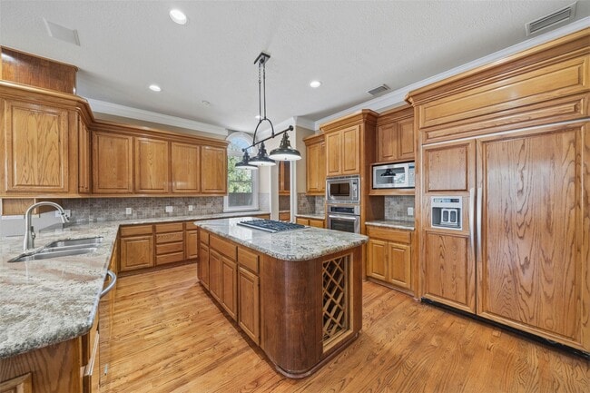 Building Photo - 13714 Gainesway Dr