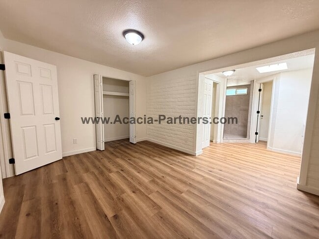 Building Photo - Three Bedroom Remodeled  Home