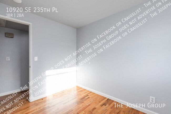 Building Photo - 10920 SE 235th Pl