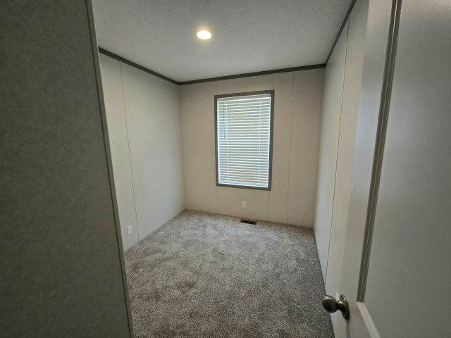 Building Photo - 371 Brutus Dr