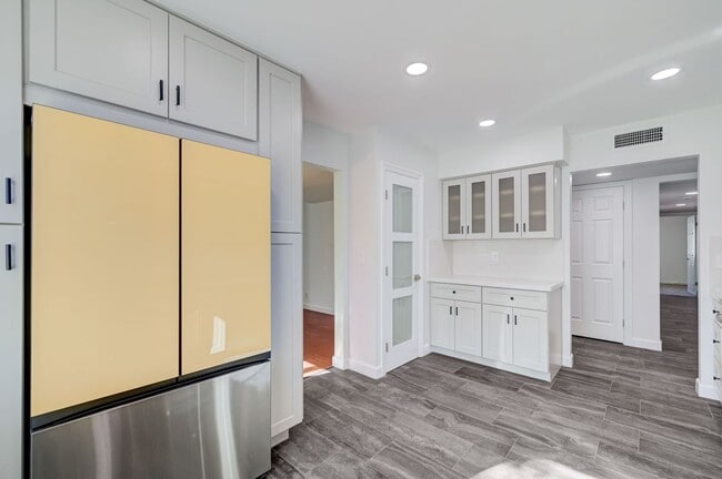 Building Photo - Welcome to this stunning 3-bedroom, 2-bath, single-story home that has been completely renovated ...