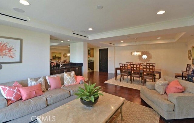 Building Photo - 250 S De Lacey Ave