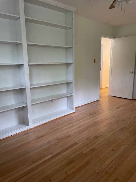Building Photo - 316 N Ivy Ave