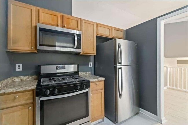 Building Photo - 6925 Cainwood Dr